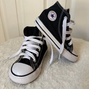 Converse Chuck Taylor All Star Black and White High Top Sneakers Toddler Size 7